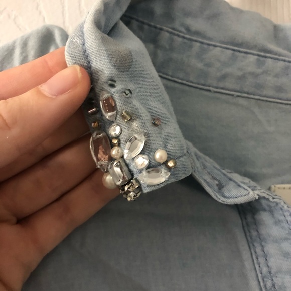 Long sleeve button up with accents - Picture 3 of 4